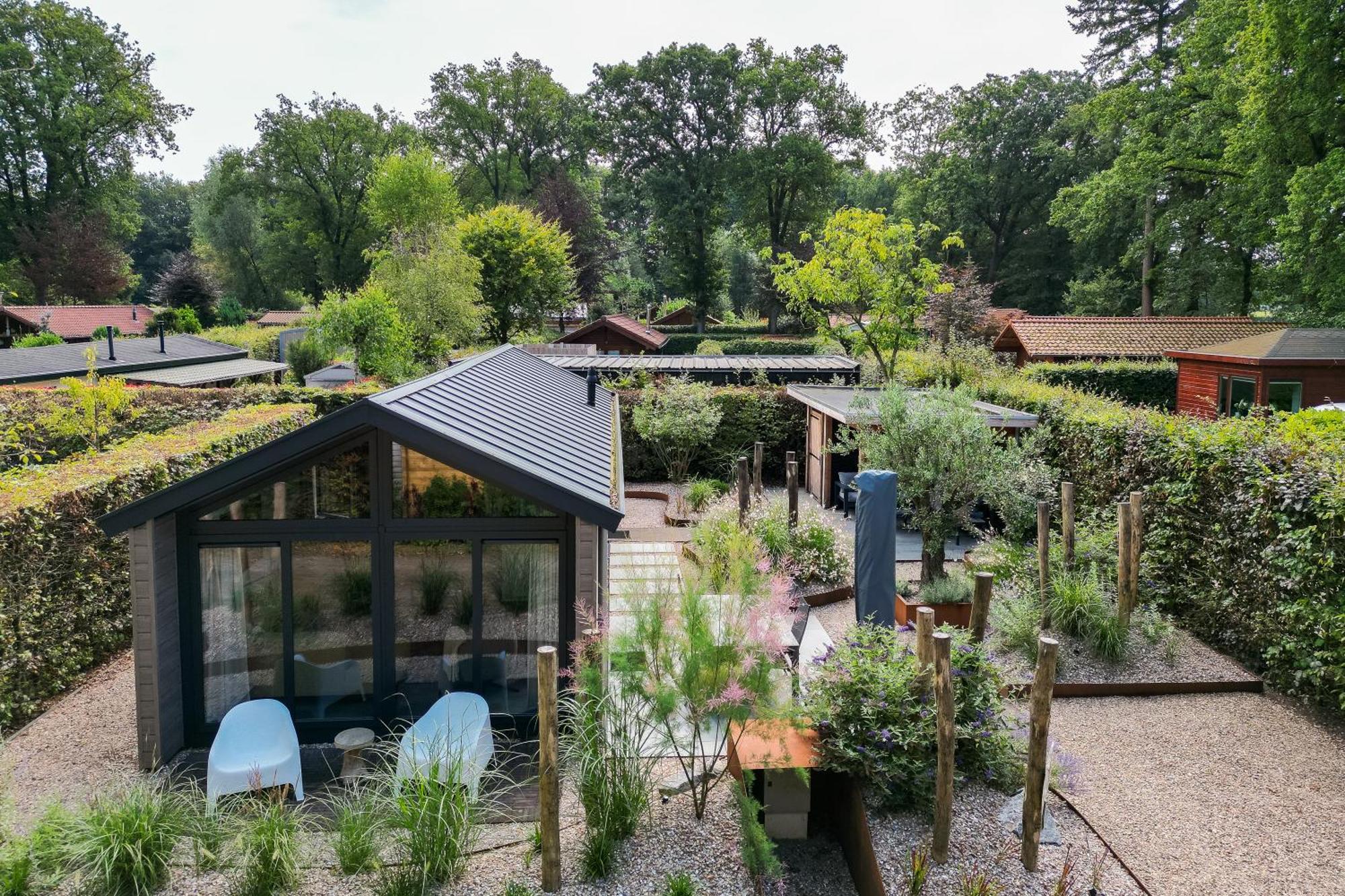 Modern Ingericht Chalet Op Groen Park Op De Veluwe Epe Dış mekan fotoğraf
