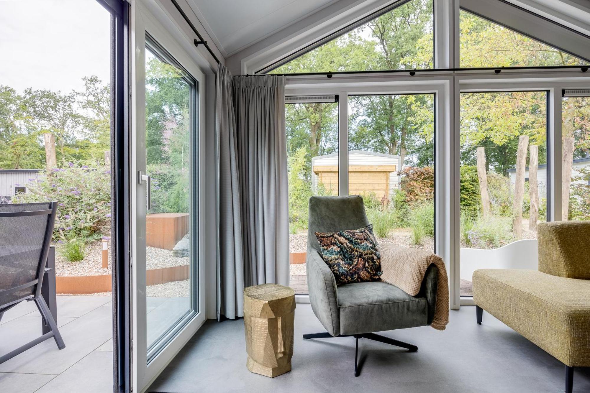 Modern Ingericht Chalet Op Groen Park Op De Veluwe Epe Dış mekan fotoğraf
